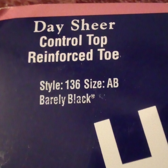 NIP - Hanes Too Pantyhose Barely Black Day Sheer - Size: AB -  STYLE-136 - Picture 2 of 5